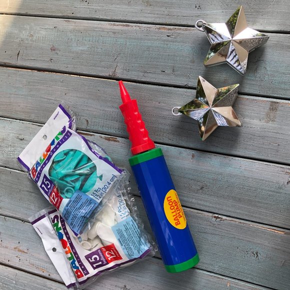 Hand Held Balloon Air Pump Bundle with Weights & Balloons - Picture 8 of 8